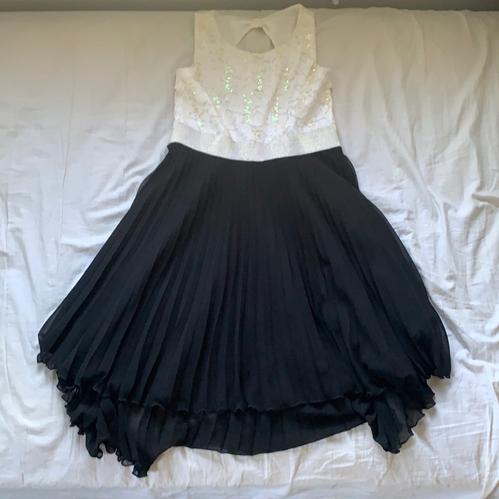 Girl’s formal dress